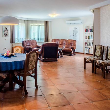 Villa Miriam Family Apartment Меджугорье Экстерьер фото